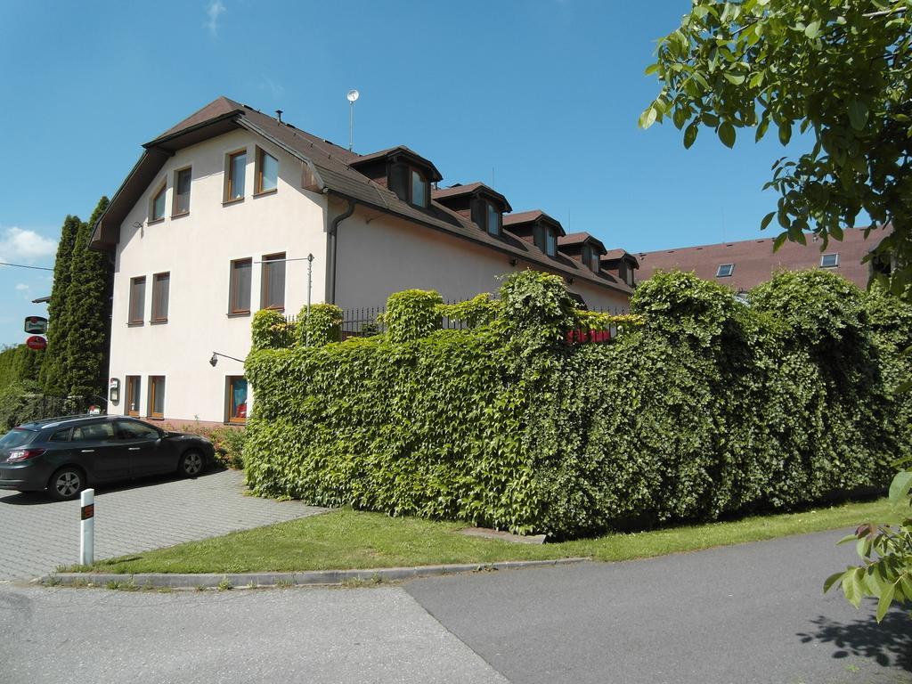 Pension & Restaurant Silma With Wellness Rychvald Exterior foto