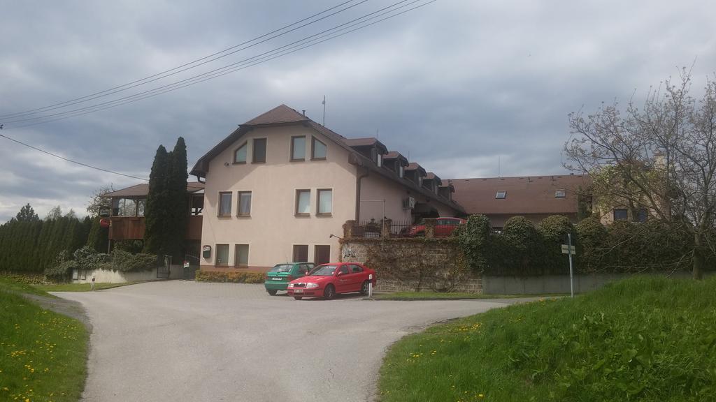 Pension & Restaurant Silma With Wellness Rychvald Exterior foto