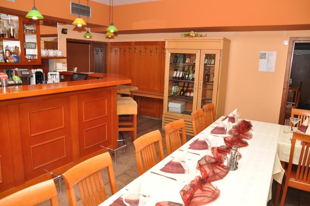 Pension & Restaurant Silma With Wellness Rychvald Exterior foto