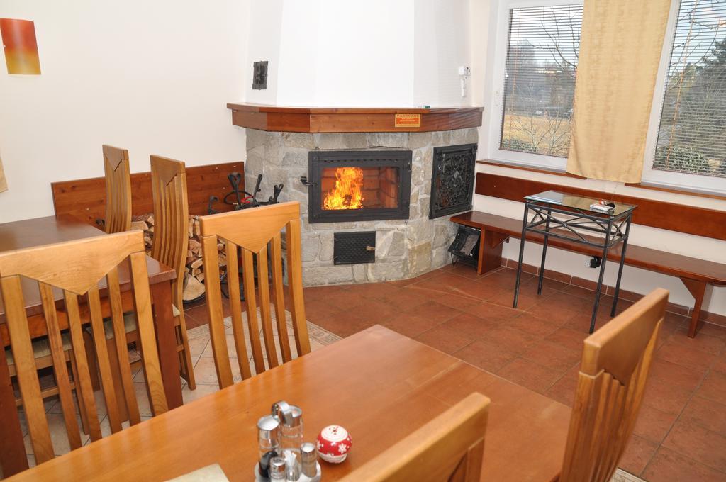 Pension & Restaurant Silma With Wellness Rychvald Exterior foto
