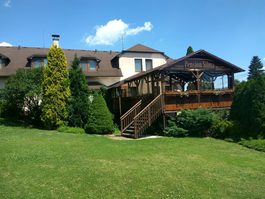 Pension & Restaurant Silma With Wellness Rychvald Exterior foto